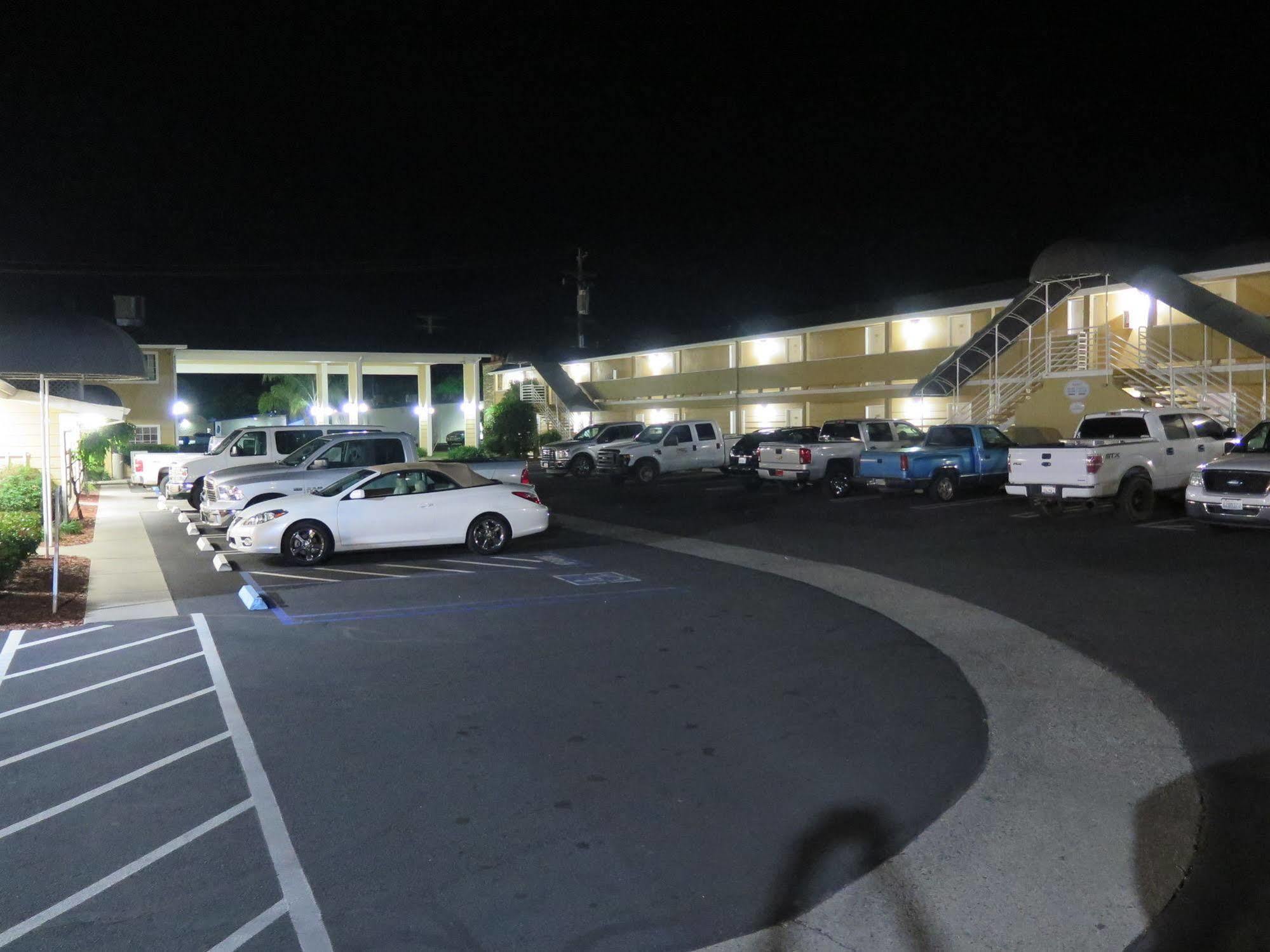 Red Roof Inn Yuba City Bonanza - Marysville Екстер'єр фото