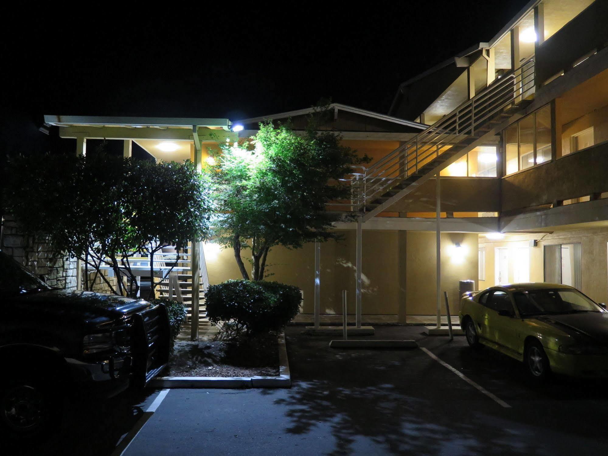 Red Roof Inn Yuba City Bonanza - Marysville Екстер'єр фото